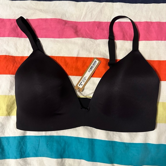 SKIMS Other - 34DD Skims Bra BNWT
